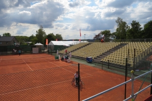 La tribune du court central